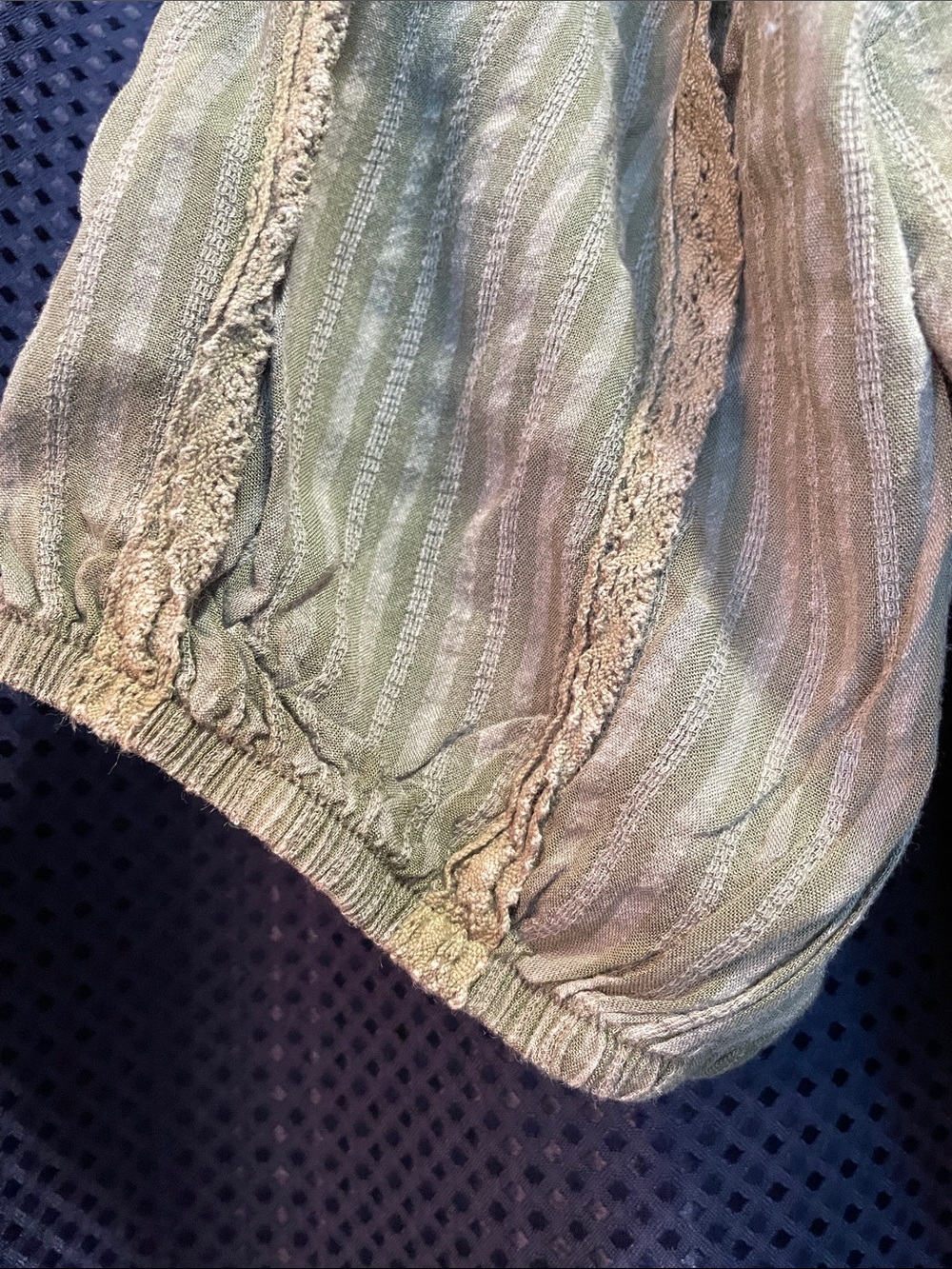 Striped Sage Smocked-Hem Peasant Crop Top - Picture 7 of 11
